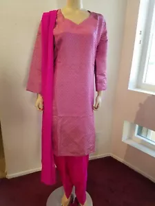 Readymade Indian Pakistani Punjabi bollywood party wedding 3pc Salwar Kameez 44 - Picture 1 of 3