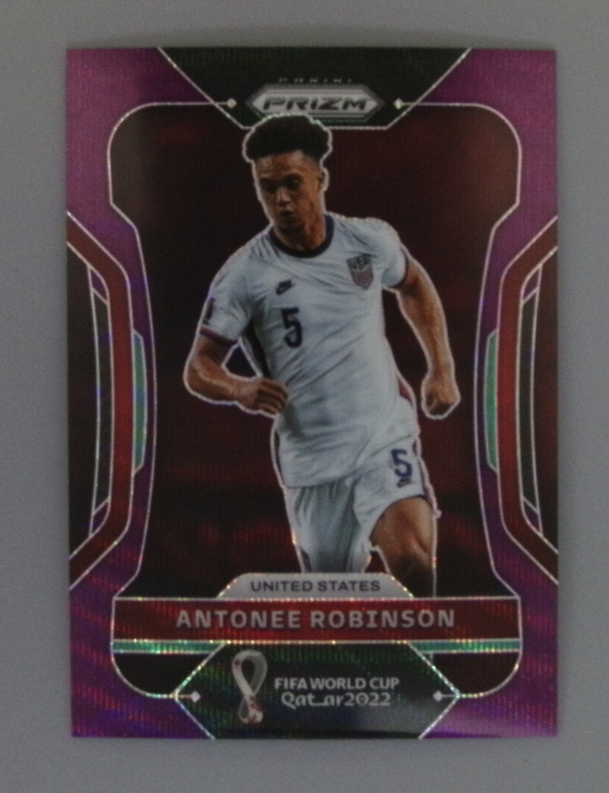 2022 Panini Prizm World Cup Antonee Robinson Purple Wave Prizm 43/99 #199 USA
