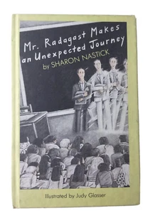 Vintage Weekly Reader Mr Radagast Makes an Unexpected Journey Book 1981 - Imagen 1 de 12