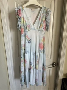 SO Large Tiered Dress Soft Dress - Picture 1 of 6