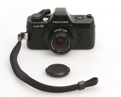 Pentax auto 110 mit dem seltenen Pan Focus PF 2,8/18 mm - Bild 1 von 4