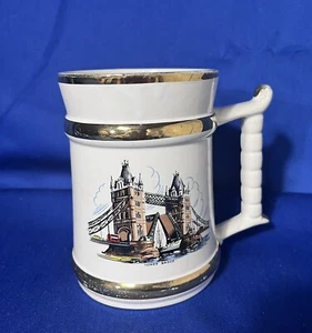 Recorte de oro de 22 quilates Tower Bridge Beer Stein (Inglaterra) Príncipe William - Imagen 1 de 5