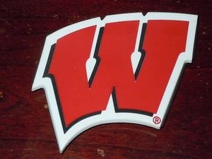 NCAA Vtg WISCONSIN BADGERS BIG 10 Thick 3D RUBBER FRIDGE MAGNET Standings Board - Picture 1 of 1