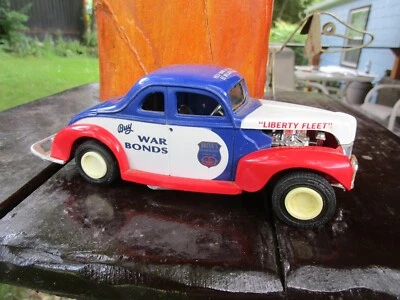 Lote de juguetes Brinks Buy War Bonds 1940 Ford Modificado Cupé Stock Car Bank Foto 1 de 4