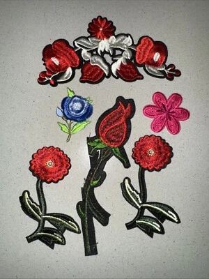 SET Of 6 Embroidered Flower Patches, Sew on/Iron on Patches - Image 1 of 4