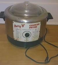 Vintage Betty "G" Cooker Fryer 