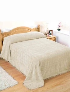 Candlewick Bedspread Diana Cowpe by Diana Cowpe - Picture 1 of 13