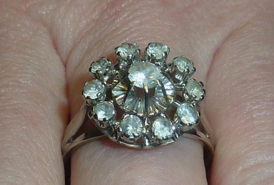 jolie bague ancienne marguerite en or Blanc 18 k carats 4,4 gr et Diamants T.53 - Photo 1/4
