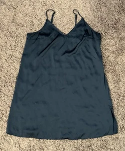 Target Women’s Stars Above Black Slip – Size Large | RN 17730 VIN 1300110 - Picture 1 of 13
