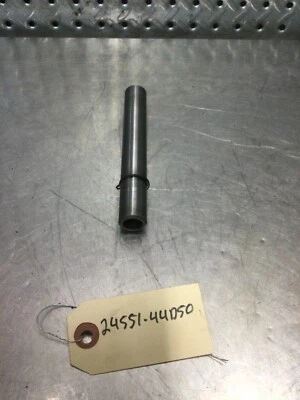 1999 SUZUKI LT-F500F QUADRUNNER REVERSE IDLE SHAFT 24551-44D50 t309 - Image 1 of 4