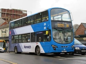 First Eastern Counties 36175 BD11CFZ Norwich 6x4 Quality Bus Photo b - Picture 1 of 1