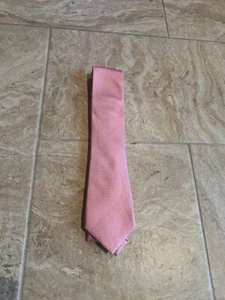 Enro Tie Pink with Geometric Pattern For Business Wear And Casual Wear - Picture 1 of 3