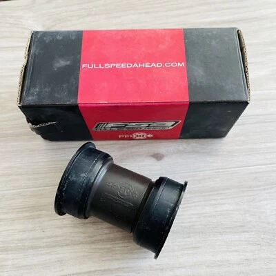 FSA PF30 BB-PF6000/CZ/Di2  Press Fit Road Bottom Bracket NO SPACERS - Image 1 of 3
