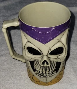 Taza de copa de esqueleto alto de plástico 5 1/2" de alto - Imagen 1 de 8