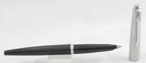 Parker 45 Black w/Stainless Steel Cap & Chrome Trim Fountain Pen -M Nib -England - Picture 1 of 6