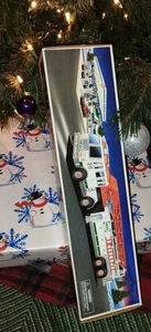 New In Box 2000 Hess Fire Truck BRAND NEW  - Picture 1 of 5