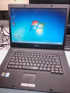 Portatile Toshiba Satellite L30 - Foto 1 di 5
