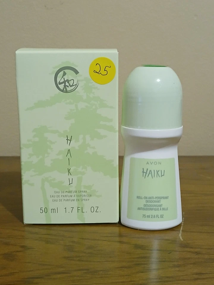 Perfume y desodorante Haiku  Foto 1 de 1