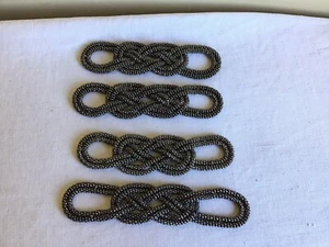 Lote de 4 apliques de costura steampunk gótico con cuentas tachonadas plateadas trenzadas de metal - Imagen 1 de 6