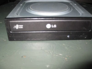 LG Super Multi DVD Rewriter SATA MODEL # GH22NS50 - Bild 1 von 2