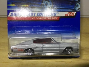 DODGE CHARGER 1967 HOTWHEELS 2000 FIRST EDITIONS 1:64 SILVER #28@36 in set - Picture 1 of 4