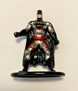 BATMAN Nano Metalfigs - Modellino DC Comics 100% metallo pressofuso 1 5/8" - Foto 1 di 1