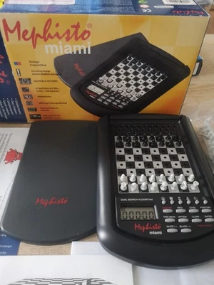 Mephisto Miami Schachcomputer, Mini, mit Anleitung - Bild 1 von 4