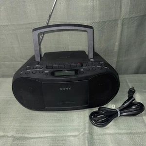 Sony CFD-S70 Stereo CD Player Cassette Recorder AM/FM Radio Boombox Tested Works - Picture 1 of 8