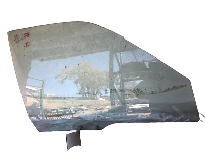 1999 - 2005 SUZUKI GRAND VITARA Front Door Glass Window Right Passenger Side - Image 1 of 4