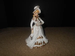 Vintage L'amour Lefton White Dress & Hat Lady Figurine - Japan 6 1/4" tall - Picture 1 of 4