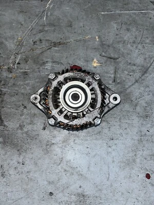 Оригинальный генератор переменного тока в сборе 23700AA521 для Subaru Impreza WRX STI 2008-2014 годов выпуска - Изображение 1 из 4