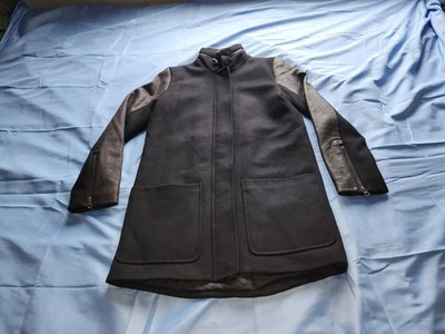 CASACO DE LÃ FEMININO MOCKAGE MONTREAL PRETO TAMANHO PEQUENO É USADO - Imagem 1 de 4