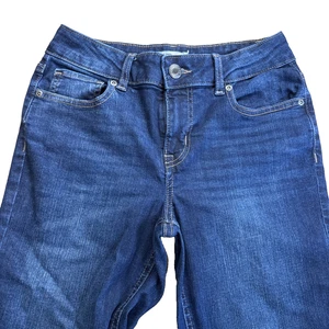 B1- Women’s Sz 2 M Jeans Classic Slim Boot Cut Mid Rise Dark Wash Jeans - Picture 1 of 10