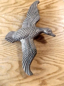 Vintage massiver Messing fliegende Gans Türklopfer mit gebogenen Flügelspitzen 10" x 7" - Bild 1 von 9