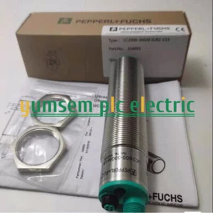 1 piece with new P+F ultrasonic sensor UC2000-30GM-IUR2-V15- - Picture 1 of 5