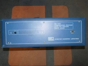 Schweitzer Engineering SEL-2032 Kommunikationsprozessor Relais Recon - Bild 1 von 2