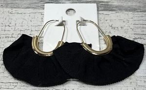 Pendientes colgantes perforados de tela con volantes negros Express Jewelry Express nuevos con etiquetas - Imagen 1 de 4