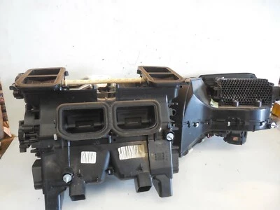 08-14 Mercedes W204 C250 C300 HVAC A/C Heater Climate Blower Evaporator Housing - Image 1 of 4