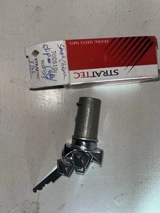 NOS! STRATTEC 700510 IGNITION CYLINDER w/ KEYS, CHRYSLER TILT - Picture 1 of 2
