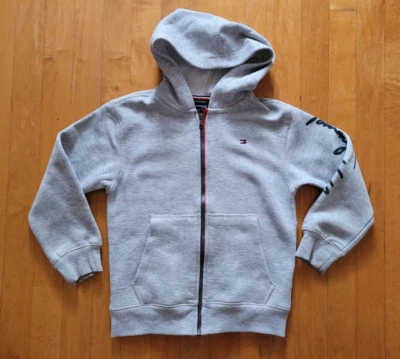 SUDADERA CON CAPUCHA TOMMY HILFIGER Jóvenes Niño Talla Pequeña (6-7) Foto 1 de 4