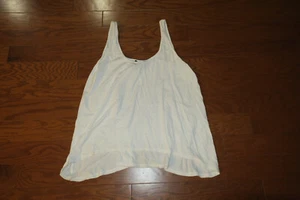 M def.❤️ VICTORIA'S SECRET ❤️ 95% VISCOSE WIDE STRAP SUMMER T-SHIRT TEE TOP 24" - Picture 1 of 3