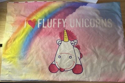 Funda de Almohada Unicornio Esponjosa Despicable Me Girls 29.5”L X 20”H Colores Pastel Foto 1 de 4