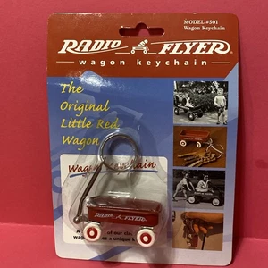 Portachiavi carro piccolo rosso volantino radio miniatura 1997 modello #501 - Foto 1 di 2