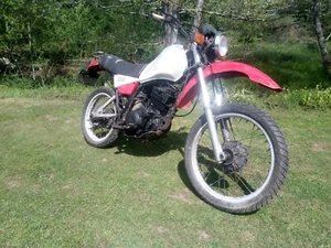 YAMAHA XT 550 BARN FIND PROJECT - Picture 1 of 7