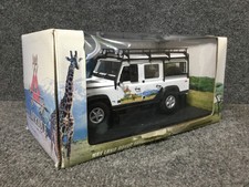Land Rover DEFENDER 110 Monetecristo 1/18 scale Diecast Model UNIVERSAL HOBBIES