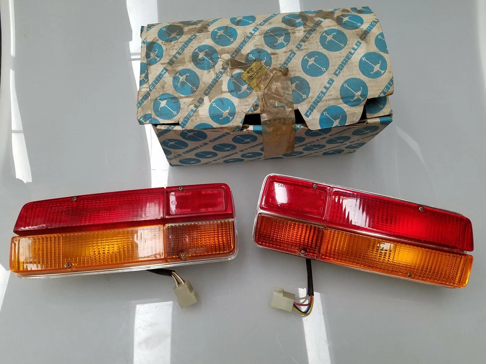 LUZ TRASERA CARELLO MASERATI GHIBLI INDY KHAMSIN BORA DE FÁBRICA NOS ORIGINAL Foto 1 de 4