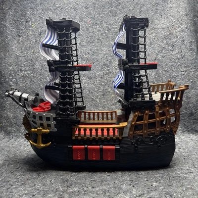 Fisher Price 2006 Mattel Imaginext barco pirata negro/rojo velas cruzadas Foto 1 de 4