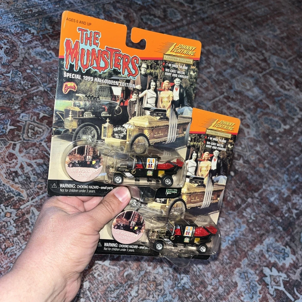 Винтажный 90-х новый Johnny Lightning 1999 Halloween The Munsters Munster Koach литой - Изображение 1 из 4