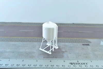 Herpa Silo Kit Unpainted 425 Cubic Foot Load for Trailer Rolling Stock 1:87 - HO - Image 1 of 4