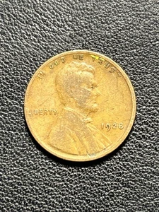 1928 P Lincoln Wheat Penny Cent No Mint Mark - Circulated Philadelphia Mint - Picture 1 of 2